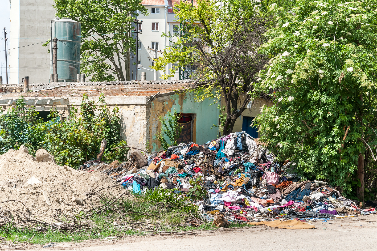 Junk Removal in Bell and Bell Gardens, CA